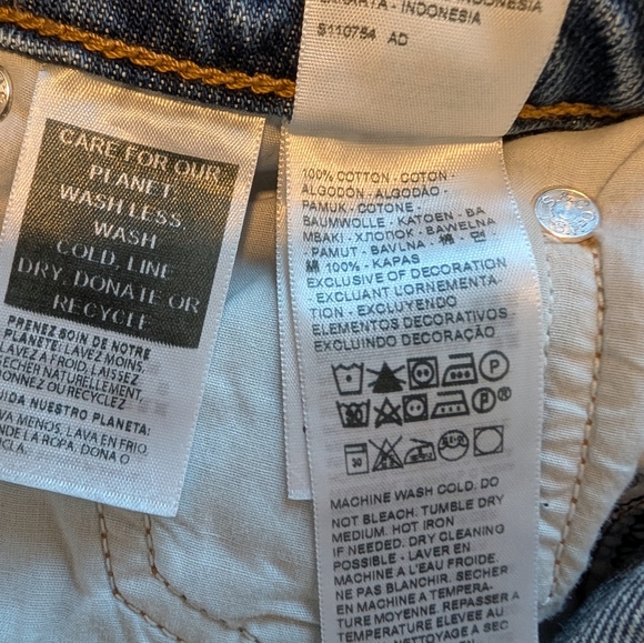 NEW Levis Low Loose Jeans - Picture 6 of 10